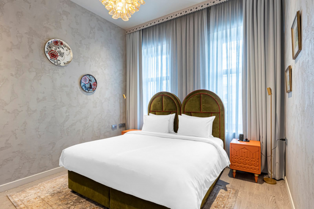 Номер Hohloma Lux в апарт-отеле «Окно»